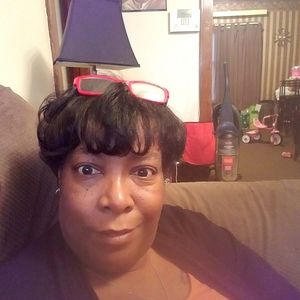 Meet your Posher, Debra